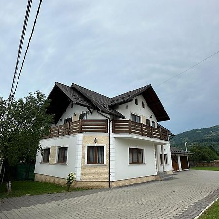 Casa Dacului Hotel Petrova Exterior foto